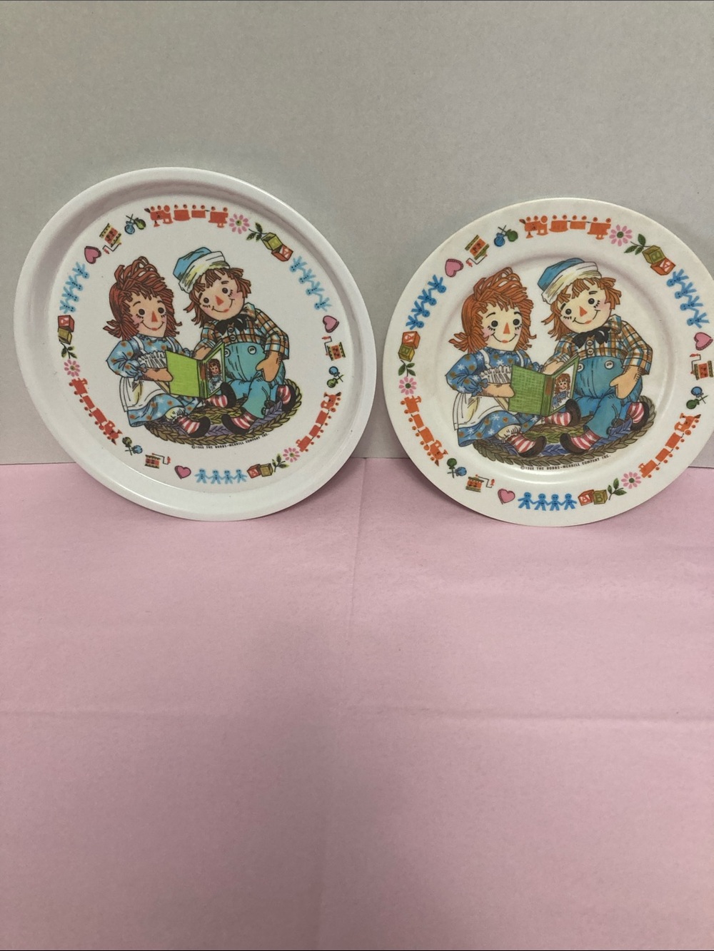Oneida Deluxe raggedy Ann and Andy children’s plates